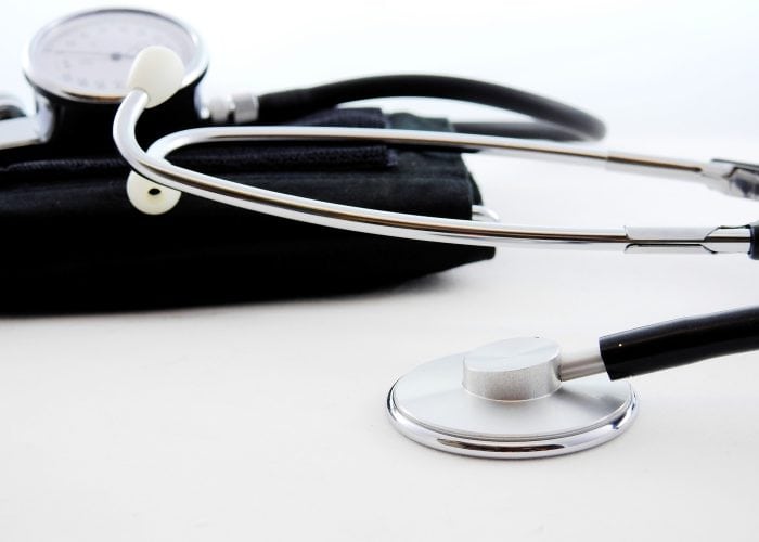 Kneppelhout lawyers employment law monitoring sick employee